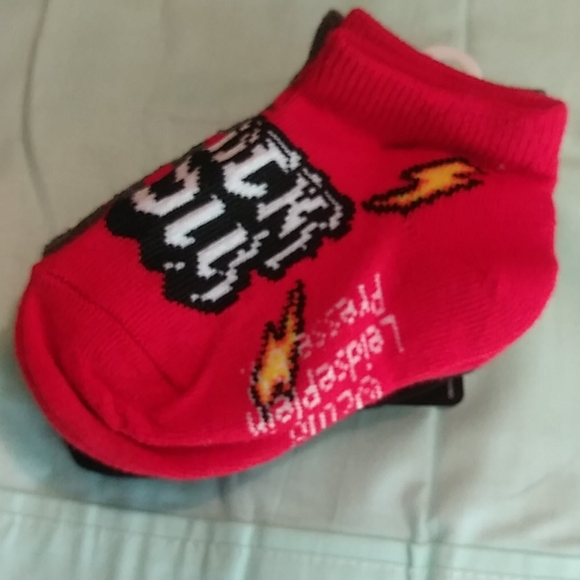 5 PR Kids AC/DC Band Socks Size 12-24 Months - Picture 3 of 4